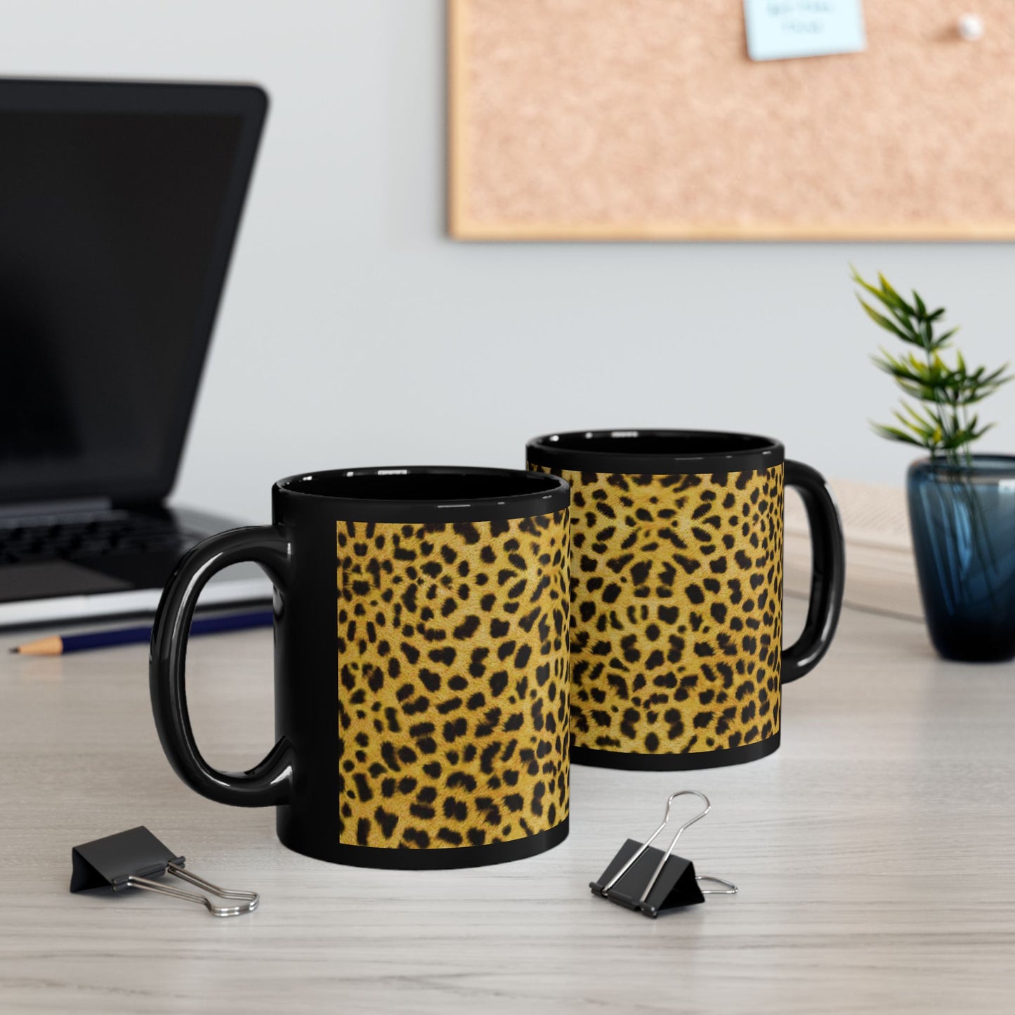 Taza con estampado de guepardo