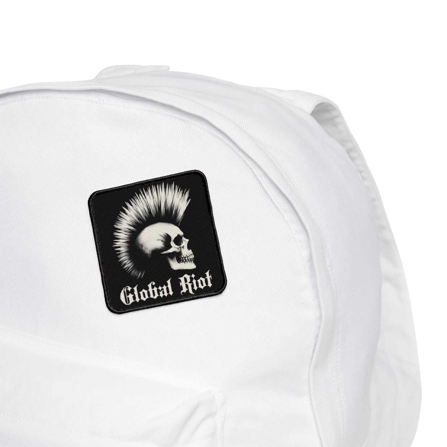 Parches termoadhesivos de calaveras de Global Riot Punk